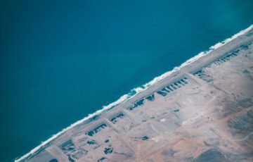 Namibische Küstenwüste trifft auf den Atlantik